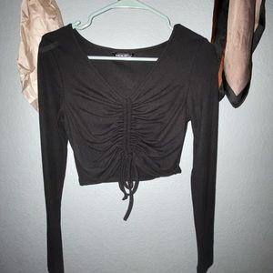 Black long sleeve crop top
